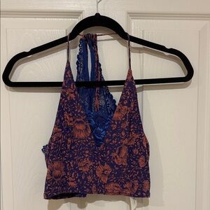 Elegant Floral Lace Crop Top